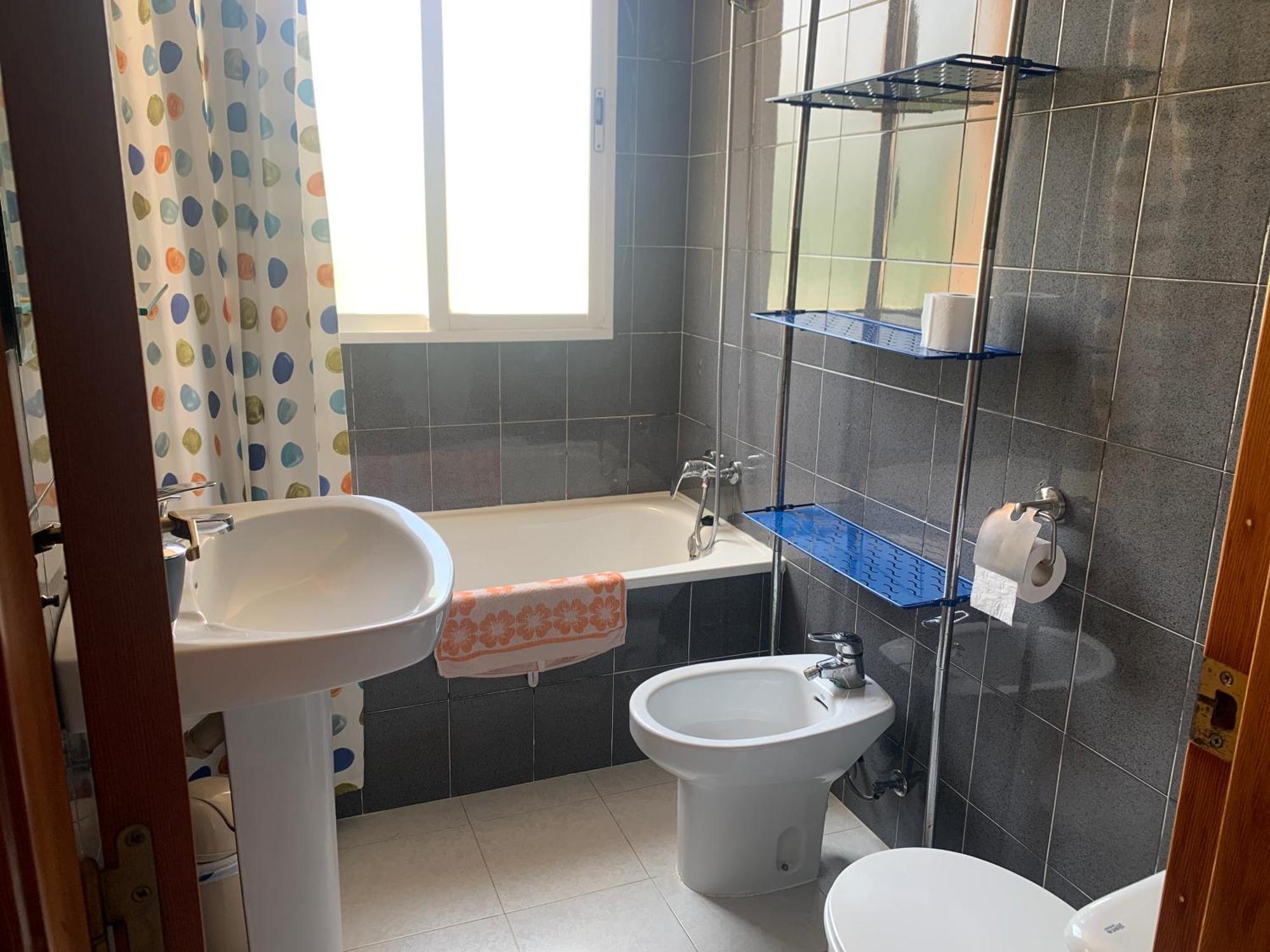 شقة Piso Vacacional Con Piscina En بينيكاسّين المظهر الخارجي الصورة